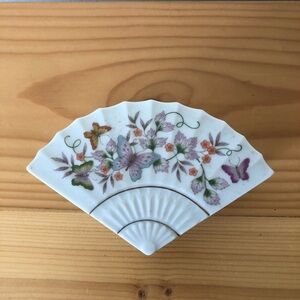 Vintage Fan Shaped Jewelry Box by Avon